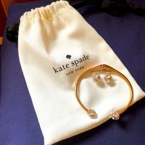 Bracelet earring set